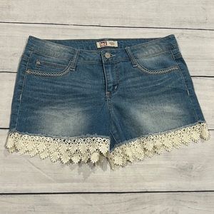 LEI Lowrise Jean Shorts with Crochet details size 9